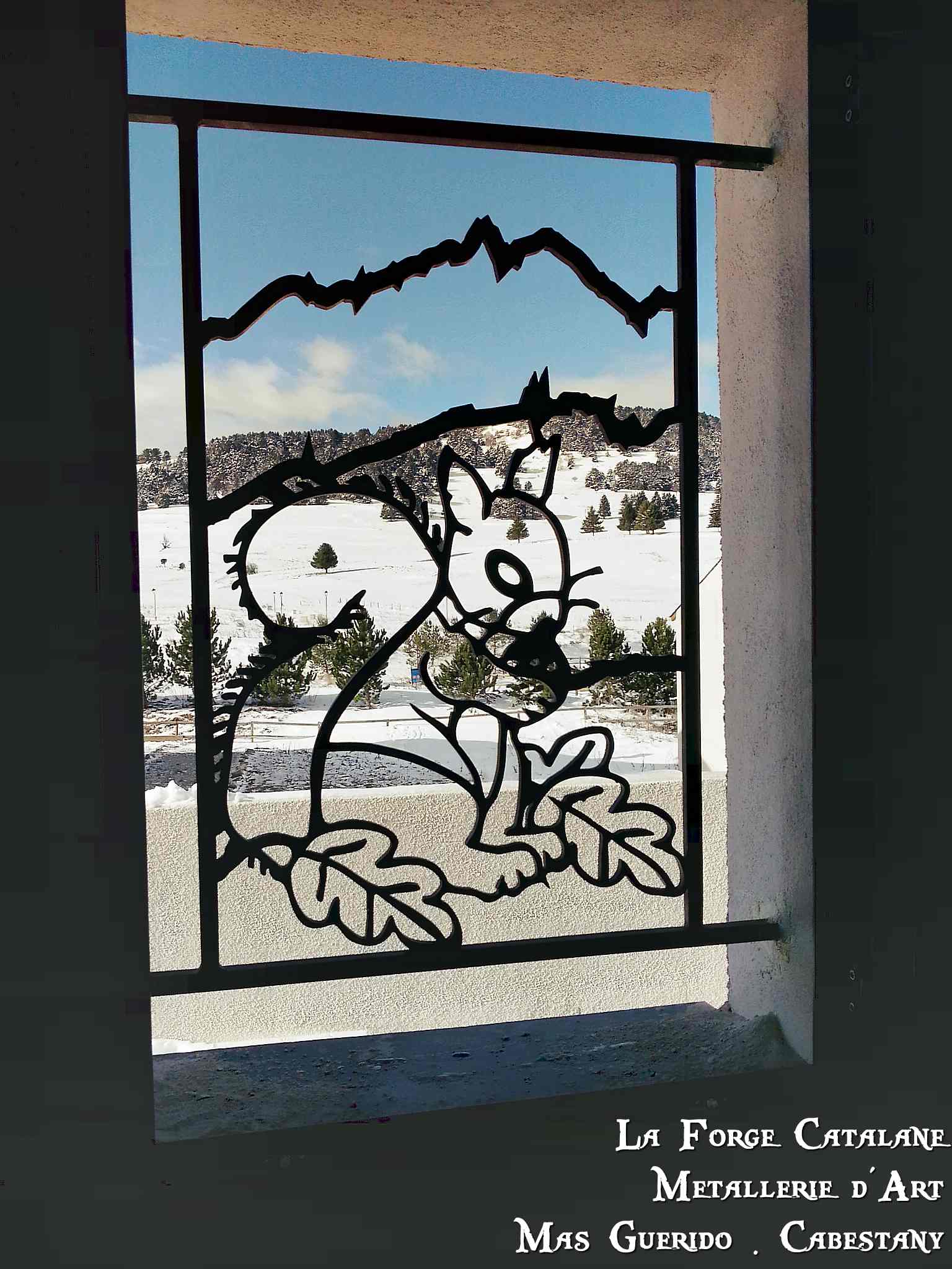 decoupe laser esquirol grille forge catalane.jpg